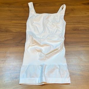 Blanqi Everyday maternity belly support tanktop, medium, white